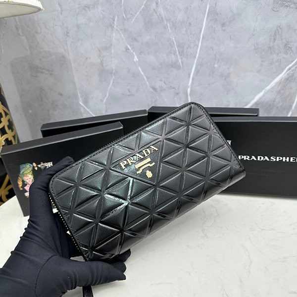 すぐ届プラダ 偽物ブラッシュド レザー 長財布 ジップアラウンド ML201