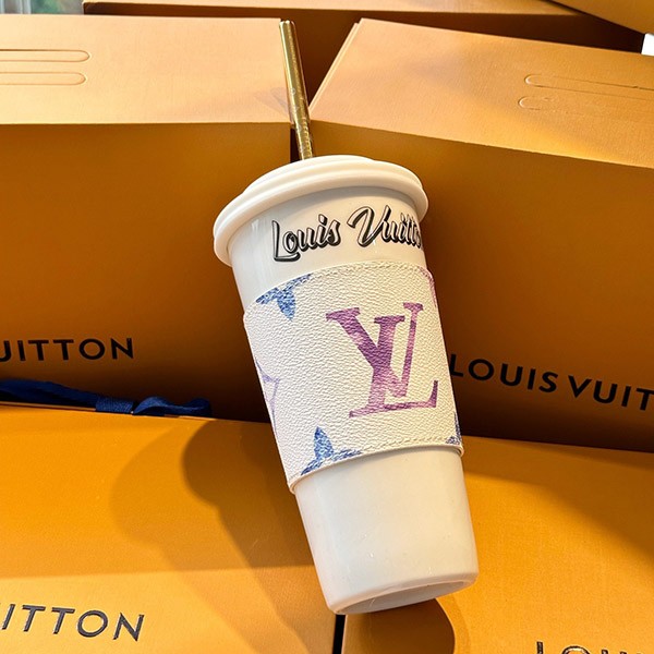 新作【国内即発】ルイヴィトン 偽物 LV バイ・ザ・プール カップ・ルイ GI0909