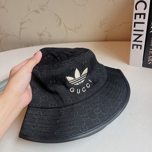 限定コラボ♪グッチ×アディダス 偽物 バケットハット guk40014